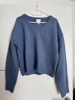 H&M blauer Pullover mit V-Ausschnitt Gr.XS Nordrhein-Westfalen - Brilon Vorschau