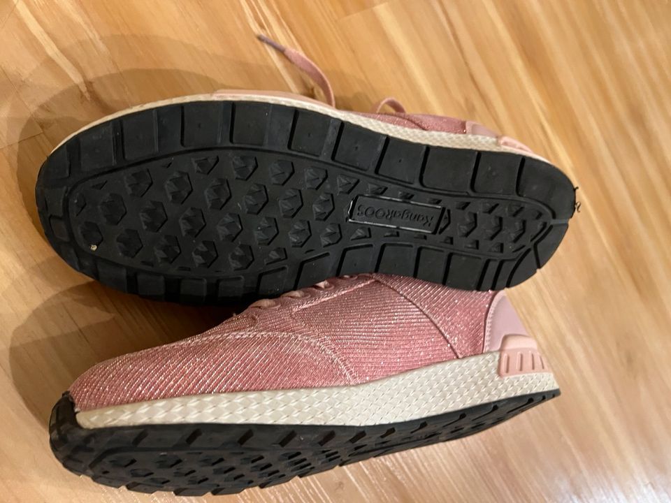 KANGAROOS Turnschuhe Gr. 37 für Damen in rosa in Reichshof