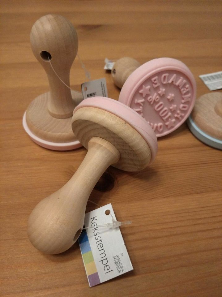 Noch 3x tolle Keks-Stempel "HOMEMADE -100%- QUALITY", zus. 2,- € in Kisdorf