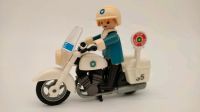 Playmobil 3564 Polizist-Motorrad + 2. unvollständiges gratis dazu Baden-Württemberg - Weinheim Vorschau