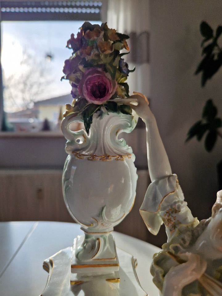 Meissner Porzellan - Dame mit Amor und Vase - TOP! Originalware! in Dresden