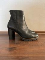 ❤️ Högl Stiefeletten Plateau ❤️ 6,5 / 39,5  schwarz - gefüttert Sachsen - Markersdorf bei Görlitz Vorschau