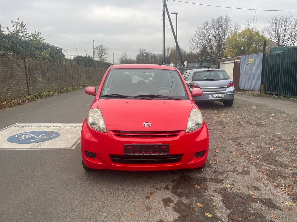 Daihatsu Sirion 1.0 CooLine NEUE TÜV,SERVICE,MIT GARANTIE in Köln