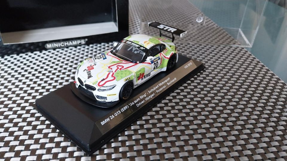 Schubert Motorsport BMW Z4 GT3 VLN 2012 Ja zum Ring Umbau 1:43 in Walluf