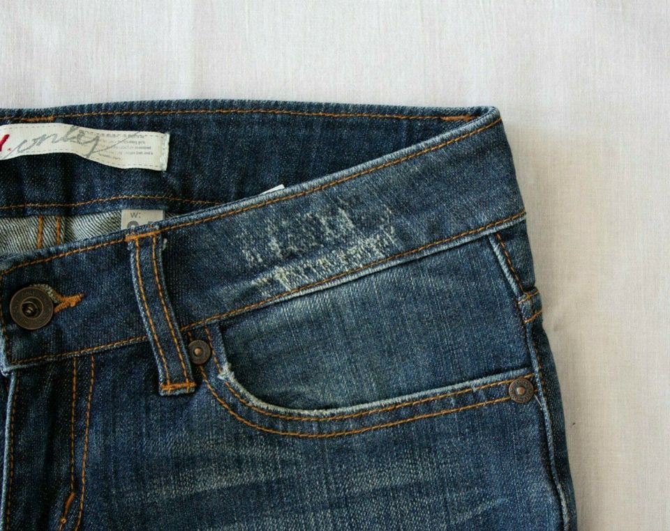 Only Jeans Gr. 36 / 34 blau jeansblau gerades Bein used Look in Bassum