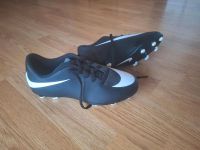 Neu Fußball Schuhe Nike Damen  Mädchen Gr 37,5 Hessen - Münster Vorschau