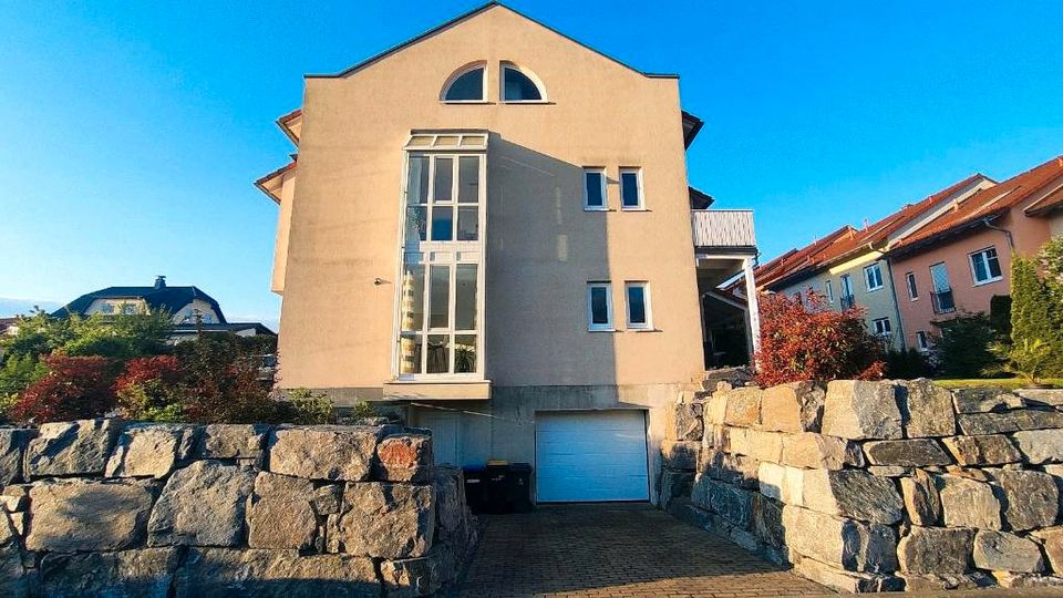 Schönes Reihenendhaus mit 2 WE am Rande des Erzgebirges in Neukirchen-Adorf