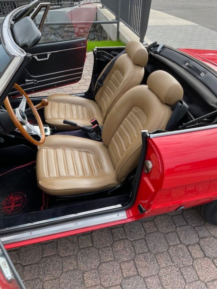 Alfa Romeo Spider 115 Sondermodel 2,0 126 PS TÜV bis 6/2025 in Erbach