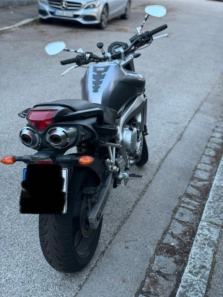 Yamaha FZ6 in München