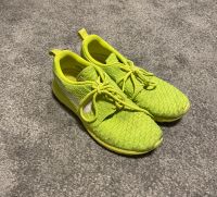 Neongelbe Schuhe von Nike | Größe 39 | Damen Nordrhein-Westfalen - Pulheim Vorschau