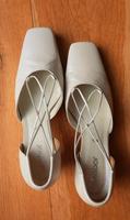 Damen Schuhe hell beige creme Größe 40 / 6,5 Nordrhein-Westfalen - Frechen Vorschau