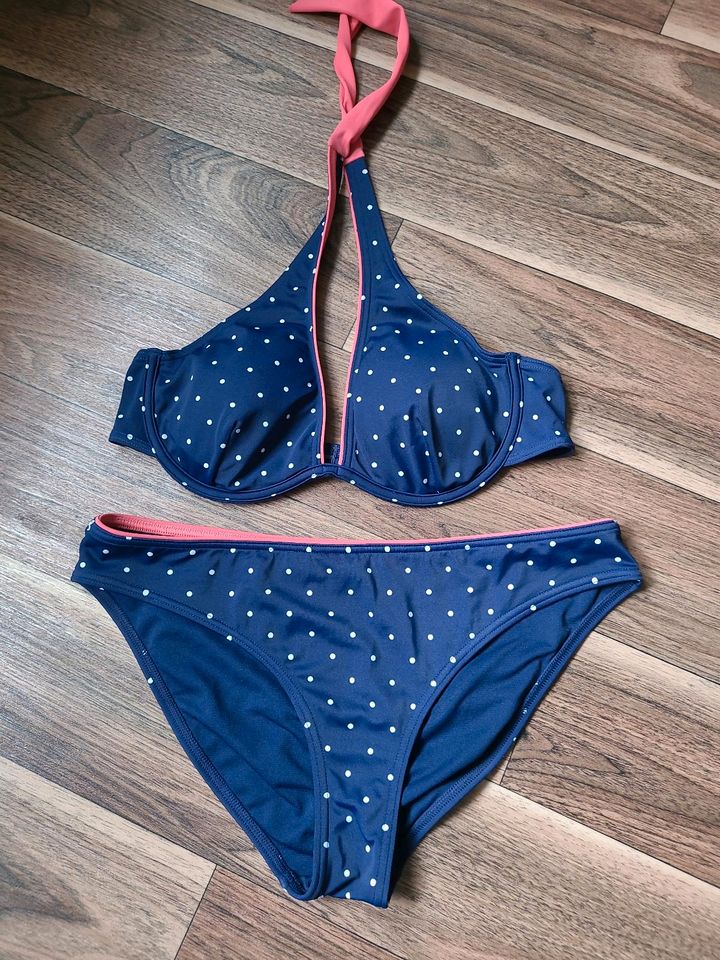 Damen  Bikini gr.40 in Wolfhagen 