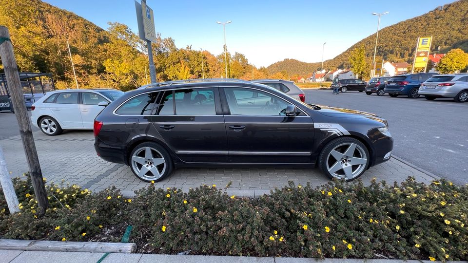 Skoda Superb 2.0d 175ps in Lenningen