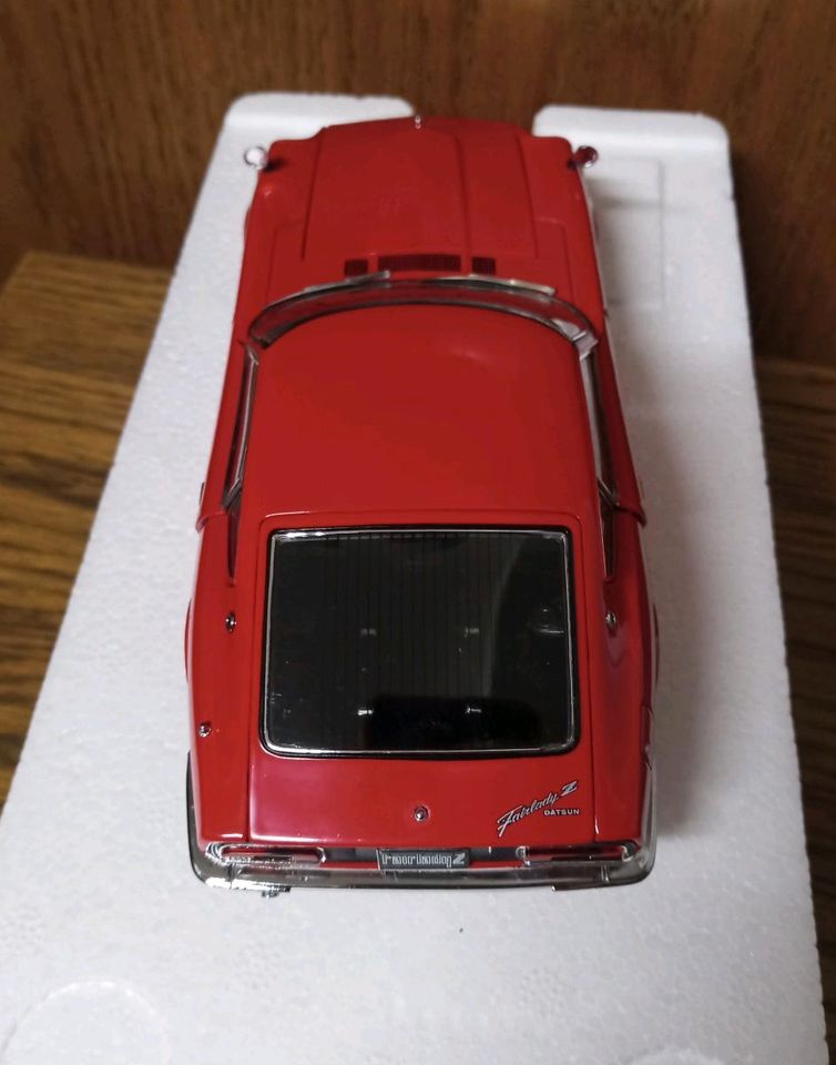 Modellauto 1:24 EBBRO Nissan Fairlady ZL S30 Rot in Frankfurt am Main