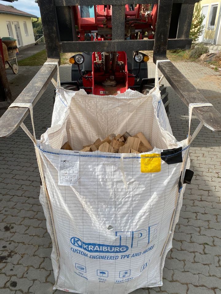 Brennholz 1 Srm Hartholz 33cm im praktischen BigBag in Bernhardswald