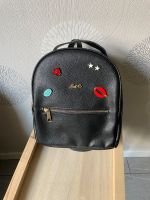 Damen Rucksack schwarz w NEU Brosche Köln - Nippes Vorschau