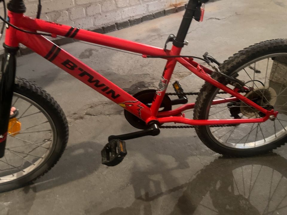 Kinder Mountainbike (racing boy 320) 20 Zoll in Duisburg