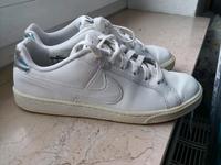 NIKE Schuhe, gr 37,5, Sneaker, Kinderschuhe Niedersachsen - Wildeshausen Vorschau
