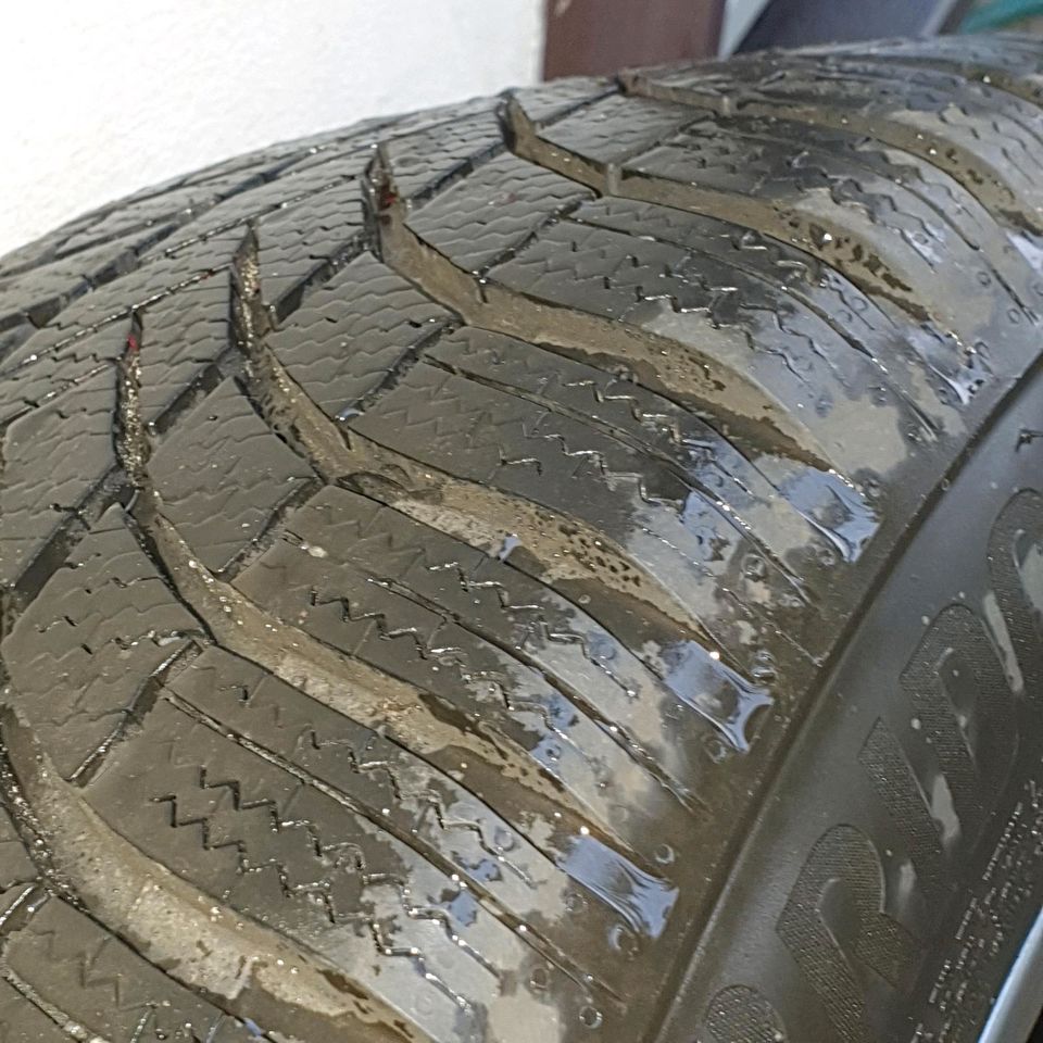 AUTEC ALUFELGEN 18" mit Bridgestone 245 45 18 Winterreifen in Büren