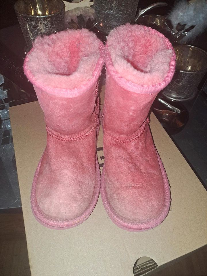 Ugg Boots,  Größe 32,5, in Gronau (Westfalen)