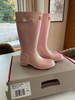 NEU HUNTER Original Gummistiefel rosé-perlmutt schimmernd Gr.37 Niedersachsen - Buchholz in der Nordheide Vorschau