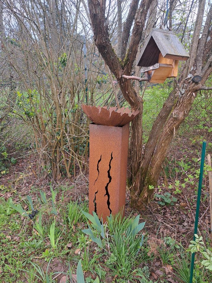 Feuerstelle/ Gartendekoration aus Metall in Kirkel