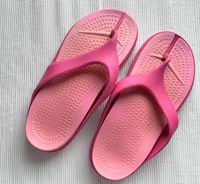 Top Crivit Badelatschen Flip Flop Größe 38 waschbar pink Softgrip Nordrhein-Westfalen - Oberhausen Vorschau