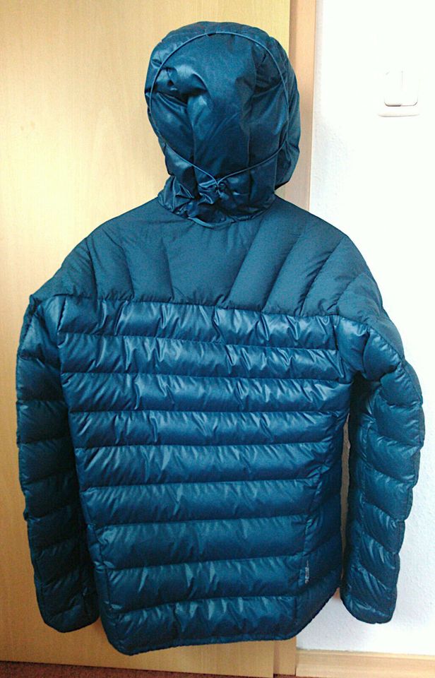 HAGLÖFS Herren Daunen Winterjacke Gr. S Outdoor, leicht in Auerbach (Vogtland)