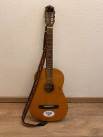 Gitarre mit Umhängeband Schleswig-Holstein - Oststeinbek Vorschau