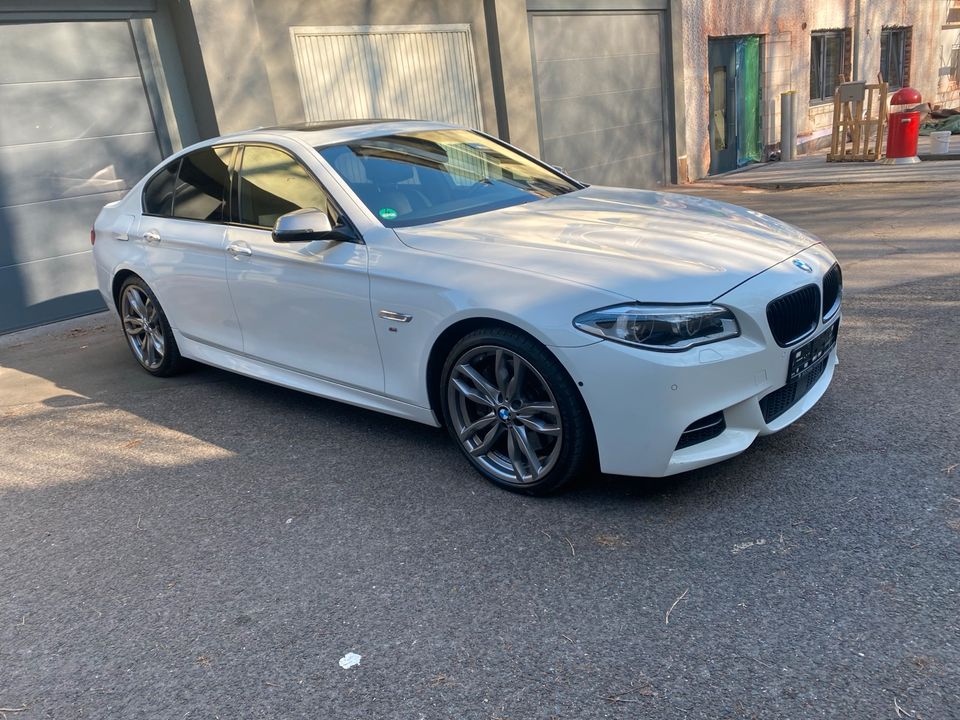 BMW F10 M550d xDrive / Motor von BMW NEU mit Rechnung & Garantie in Wuppertal