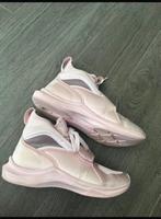 Puma Turnschuhe Mädchen Gr.37 Baden-Württemberg - Öhringen Vorschau