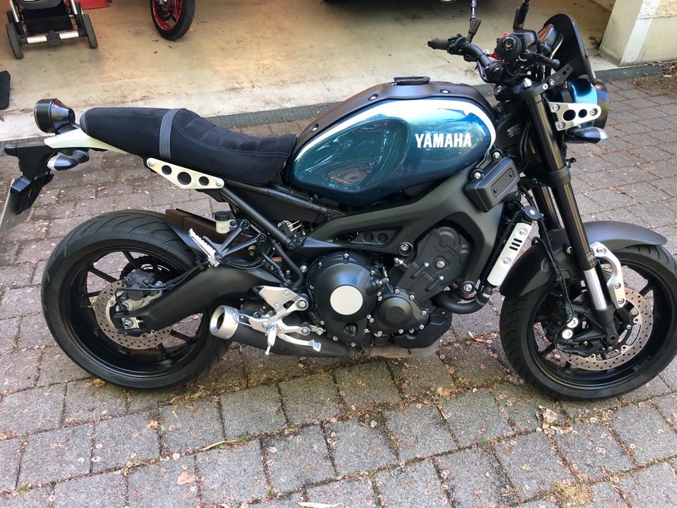 Yamaha XSR 900 Dreizylinder Hammer!! in Tutzing