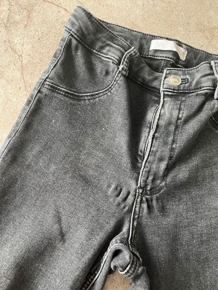 Jeans von ZARA in Nordrhein-Westfalen - Menden | eBay Kleinanzeigen ist  jetzt Kleinanzeigen