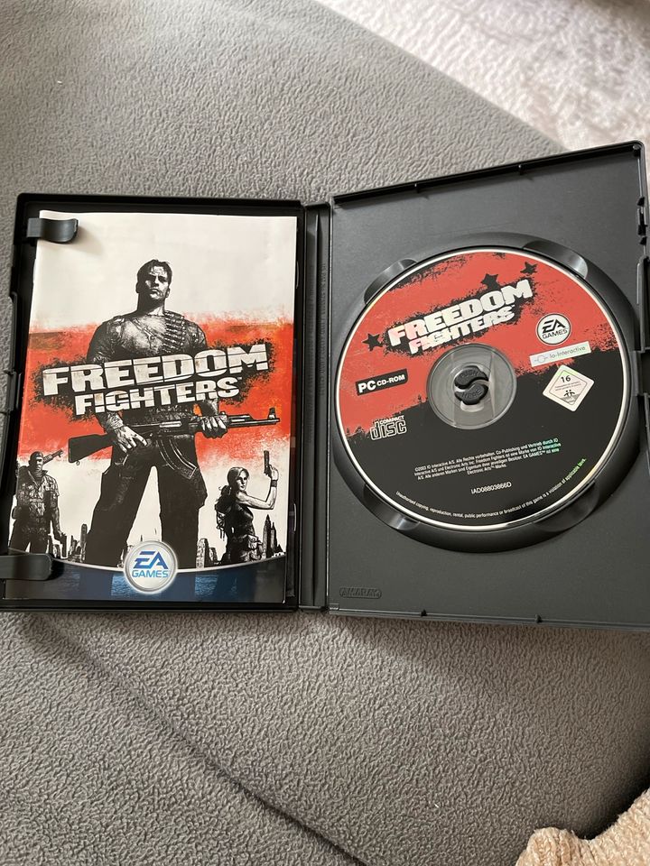 PC Spiel „Freedom Fighters“ Sehr gute Zustand. in Köln