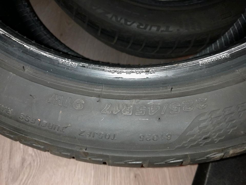 Sommerreifen Bridgestone Turanza T005 225/45 R17 in Zell am Harmersbach