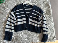 Zara Jacke Strickjacke Gr. S blau weiß gestreift Knöpfe wie neu! Bayern - Schwarzenbruck Vorschau