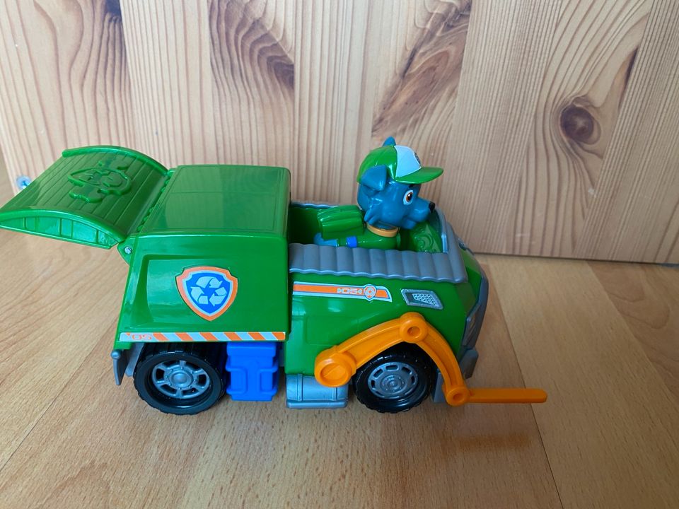 Spin Master paw patrol Recycling Fahrzeug mit Rocky Figur in Berlin