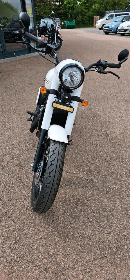 JAWA Perak 350ccm³ Bobber Sondermodell Weiß in Hettstedt