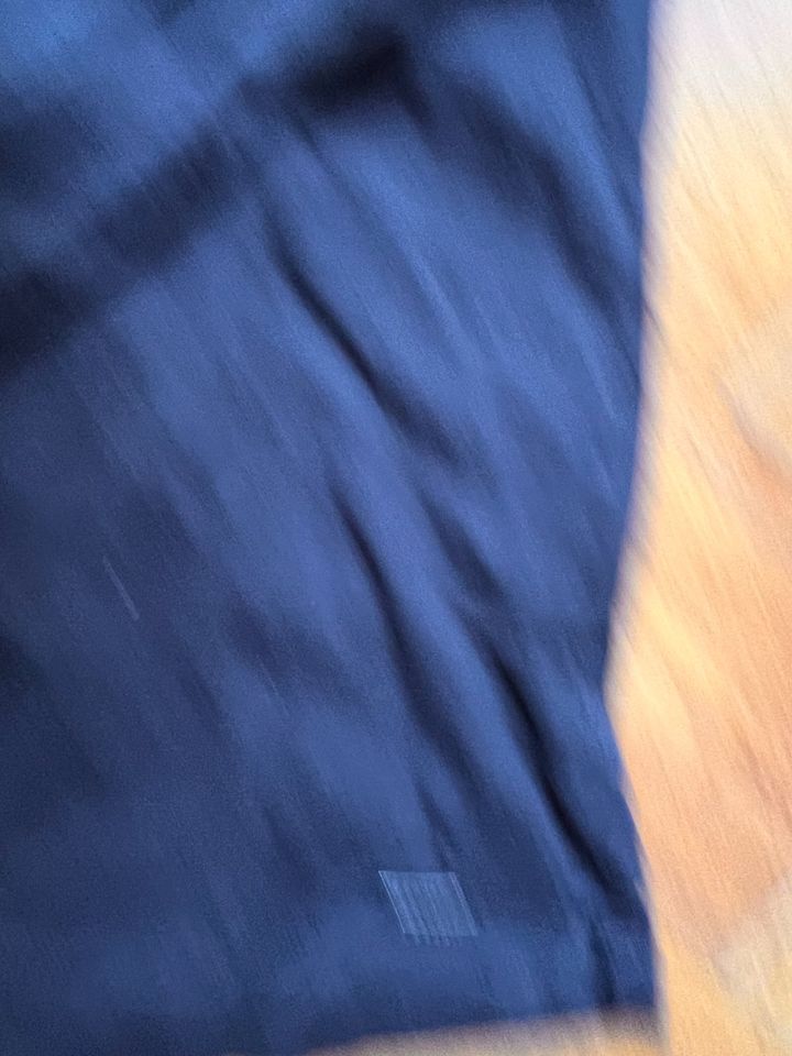 schwarzes langärmeliges Herren Polo Shirt von Esprit Größe M in Mainz