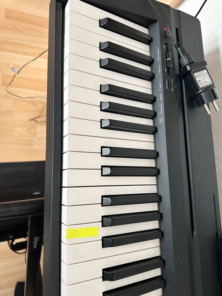 Yamaha Digital Piano P-35 (defekt vorhanden, Beschreibung lesen) in Weiterstadt