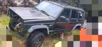 Schlachte Jeep Cherokee XJ 2.5TD 4x4 Niedersachsen - Vollersode Vorschau