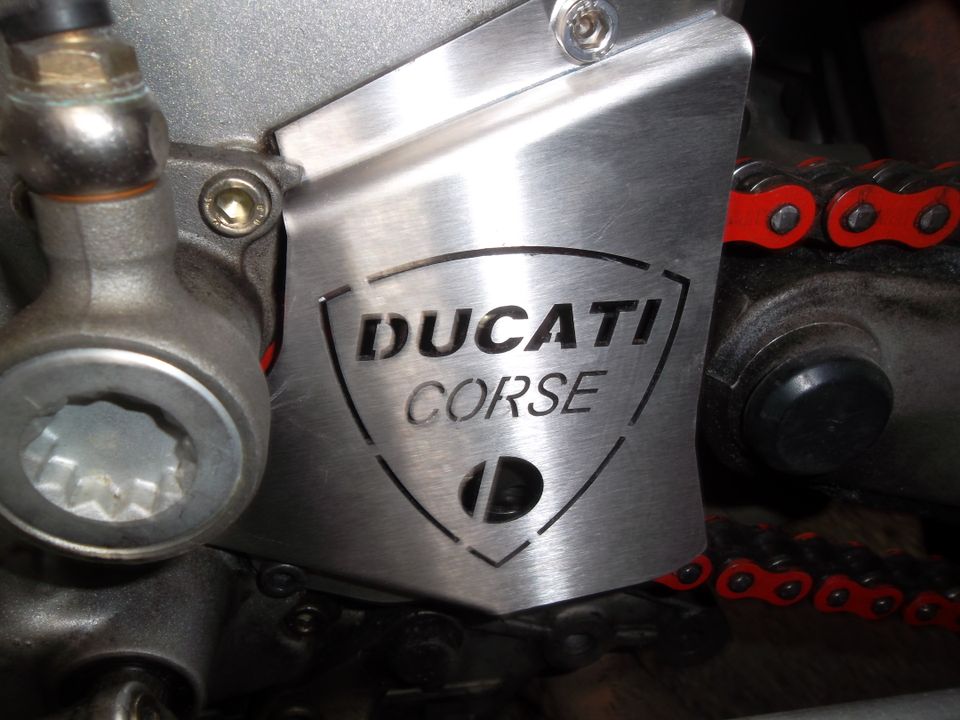 Ducati Ritzelabdeckung Edelstahl900 SS,IE Monster 916 996 998 749 in Pfatter