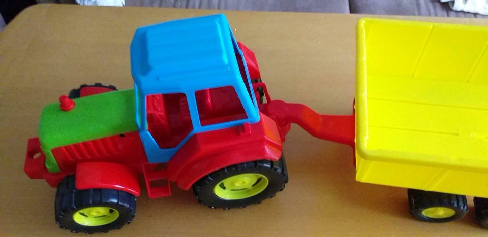 Spielzeug Traktor in Grünhain-Beierfeld 