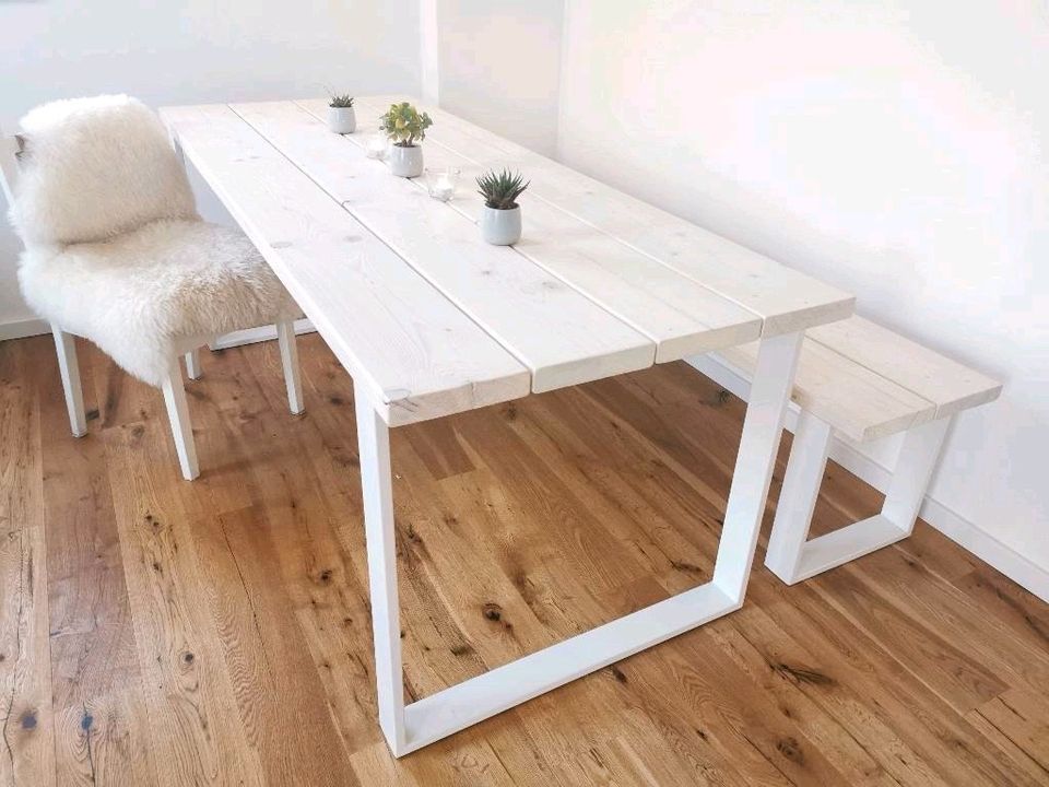 Neu | Gartentisch | Tischkufen | Massivholz | Boho | individuell in Dorsten