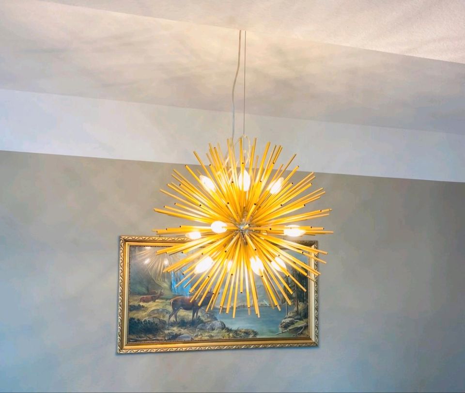 Goldene Lampe (Wohnzimmer in Frankfurt am Main