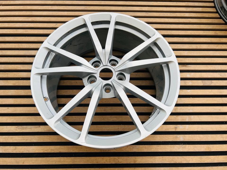 Aston Martin Vantage Alufelge vorne 8.5Jx19 ET49 BG331007LA in Küstriner Vorland
