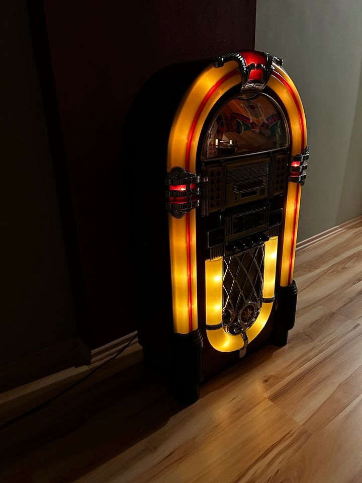 Jukebox Elta Bluetooth Aux❗️ in Kloster Lehnin