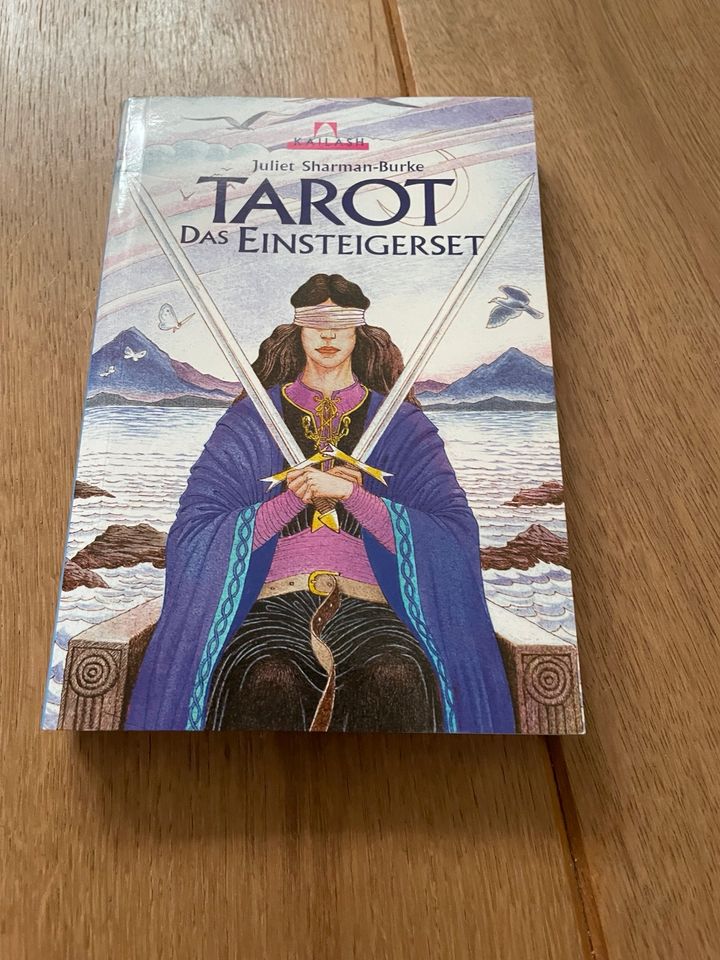 TAROT Das Einsteiger-Set Juliet Sharman-Burke Buch+ Karten in Essen