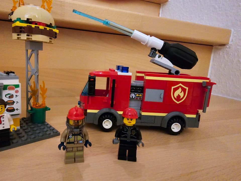 Lego City 60214 Feuerwehreinsatz im Burgerrestaurant Spritzwagen in Pfullingen