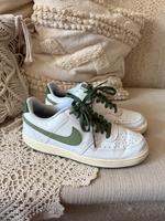 Nike Court Vision gr. 42 Sneakers Sportschuhe uni Hessen - Mörfelden-Walldorf Vorschau